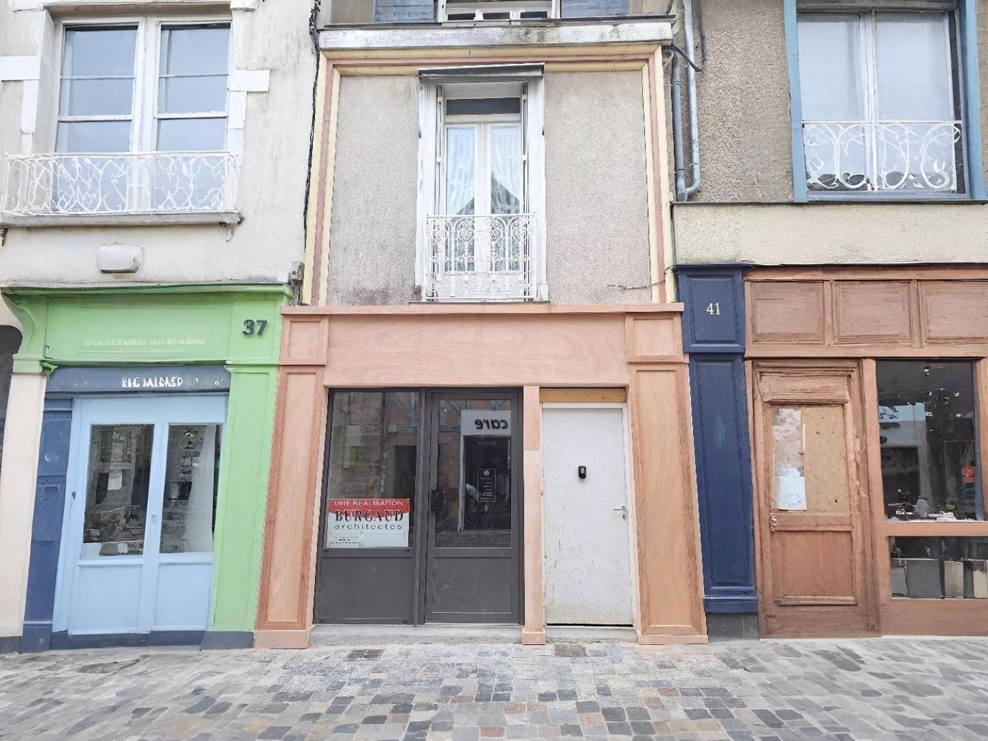 Spacieux T3 Lumineux Dans Quartier Historique Avec Wifi Redon Exterior photo